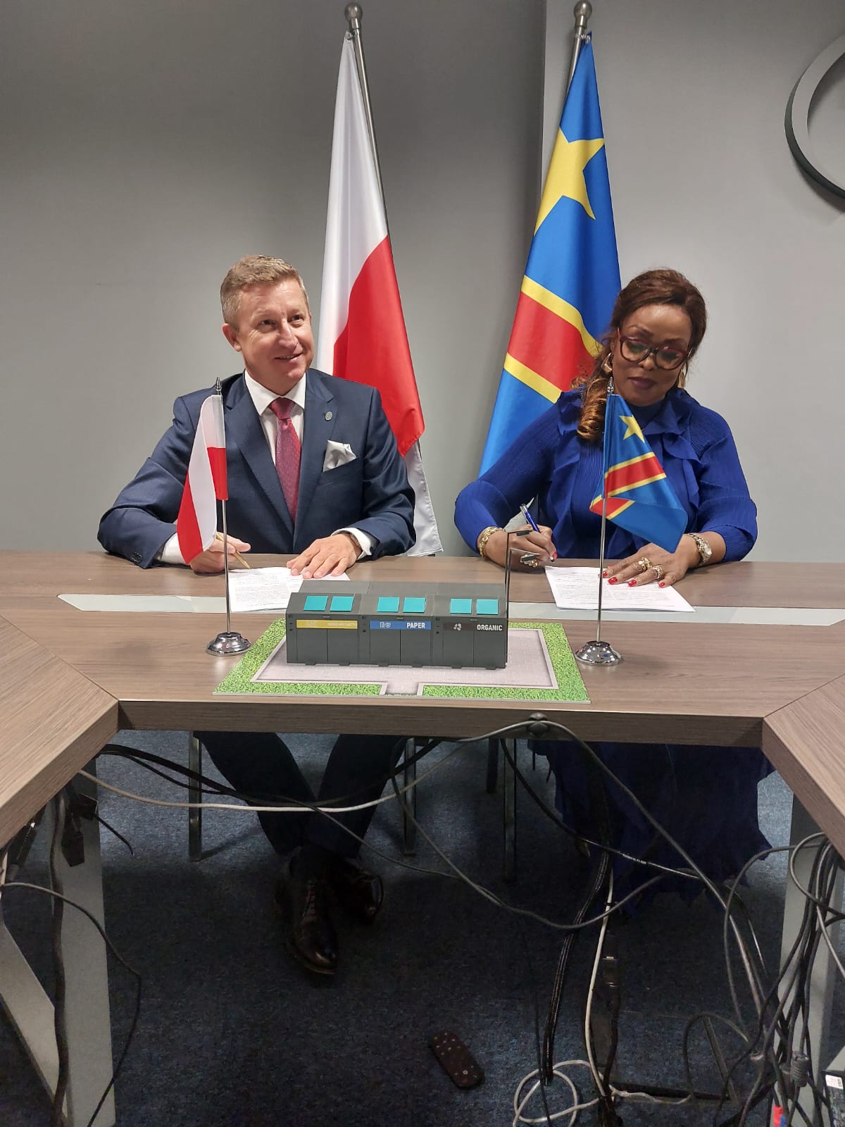 T-Master Signs Mont-Amba Waste-Management Agreement — 1/3